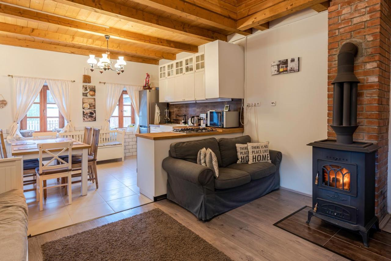 Apartamento HepeHuta Házikó Háromhuta Exterior foto
